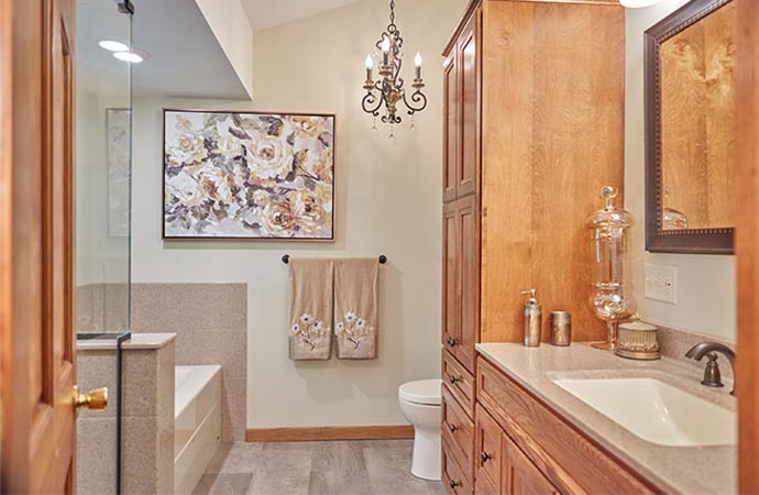 Bathroom with shower and basin