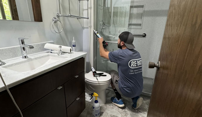 Great Lakes Home Renovations expert providing bathroom remodeling service
