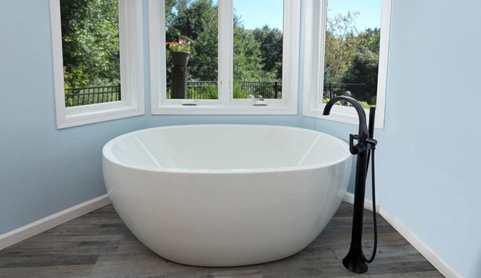 Installed freestanding tub