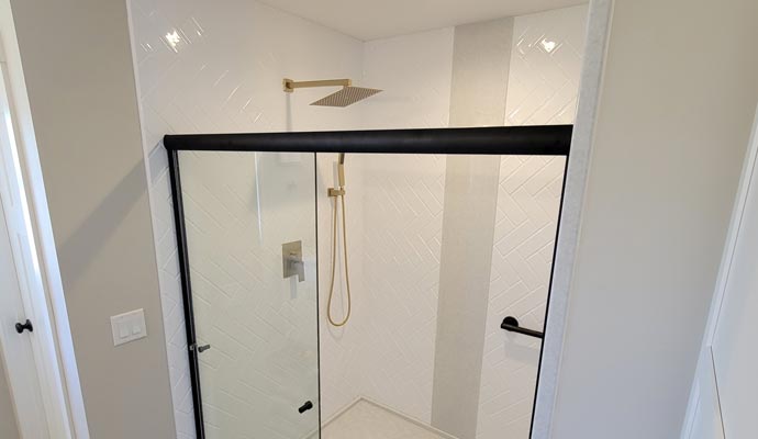A luxury Bathroom with shower