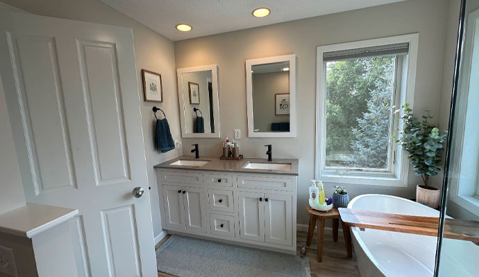 Modern bathroom with two mirrors